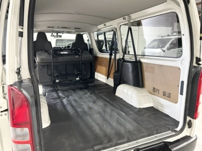2019 Toyota Hiace =4X4= Rear Aircon_6 or 9 Seater ** BIG SALE _ OFFER END 14/05 **