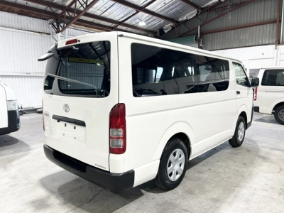 2019 Toyota Hiace =4X4= Rear Aircon_6 or 9 Seater ** BIG SALE _ OFFER END 14/05 **