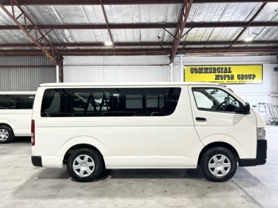 2019 Toyota Hiace =4X4= Rear Aircon_6 or 9 Seater ** BIG SALE _ OFFER END 14/05 **