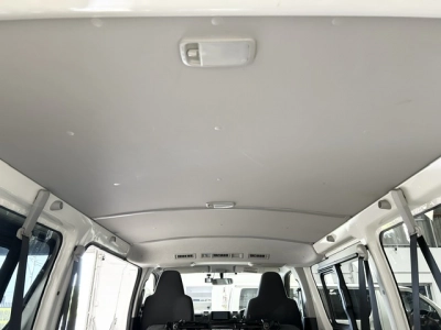 2019 Toyota Hiace =4X4= Rear Aircon_6 or 9 Seater ** BIG SALE _ OFFER END 14/05 **