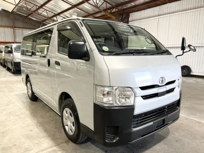 2019 Toyota Hiace ** SUPER LOW 73kms ** +++ $4000 REDUCED +++