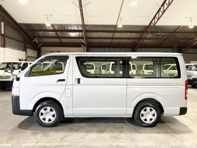 2019 Toyota Hiace ** SUPER LOW 73kms ** +++ $4000 REDUCED +++