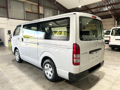2019 Toyota Hiace ** SUPER LOW 73kms ** +++ $4000 REDUCED +++