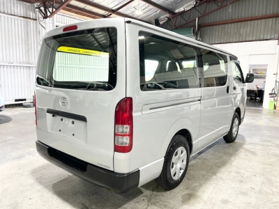 2019 Toyota Hiace ** SUPER LOW 73kms ** +++ $4000 REDUCED +++