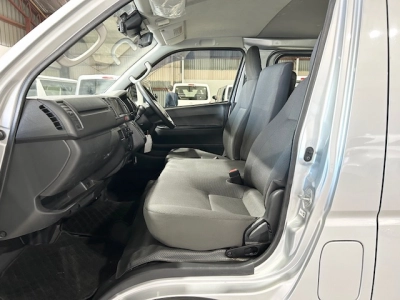 2019 Toyota Hiace ** SUPER LOW 73kms ** +++ $4000 REDUCED +++