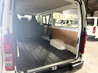 2021 Toyota Hiace Facelift Model 4x4 *6 Seaters*