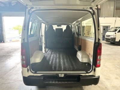 2021 Toyota Hiace CURRENT Model 4WD_ 6 Seaters_ $500 DISCOUNTED FOR FUEL (1 WEEK ONLY)