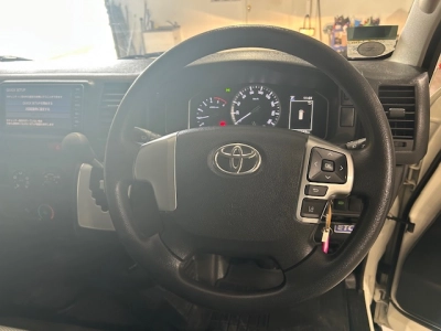 2021 Toyota Hiace Facelift Model 4x4 *6 Seaters*