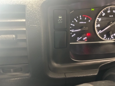 2021 Toyota Hiace Facelift Model 4x4 *6 Seaters*