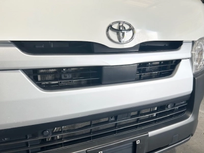 2021 Toyota Hiace Facelift Model 4x4 *6 Seaters*