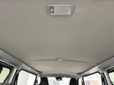 2021 Toyota Hiace 4X4 Facelift Model / ONLY 75km / 6 SEATER