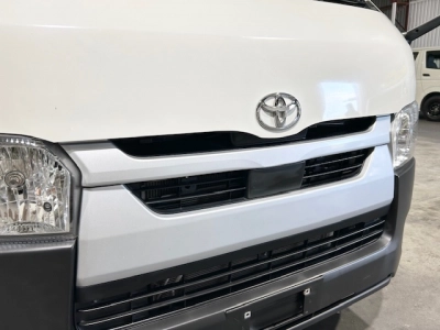 2020 Toyota Hiace LATEST FACELIFT MODEL ** SUPER LOW 76kms **