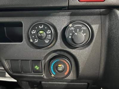 2020 Toyota Hiace LATEST FACELIFT MODEL ** SUPER LOW 76kms **