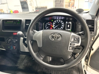 2020 Toyota Hiace LATEST FACELIFT MODEL ** SUPER LOW 76kms **
