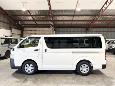 2020 Toyota Hiace LATEST FACELIFT MODEL ** SUPER LOW 76kms **