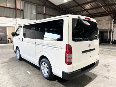 2020 Toyota Hiace LATEST FACELIFT MODEL ** SUPER LOW 76kms **