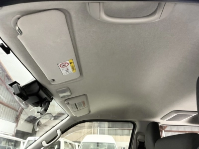 2018 Toyota Hiace =4X4= GL PACKAGE!! 6 SEATERS / FULL OPTIONS!!