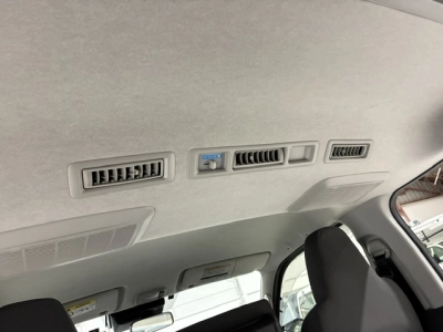 2018 Toyota Hiace =4X4= GL PACKAGE!! 6 SEATERS / FULL OPTIONS!!