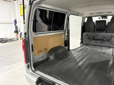 2018 Toyota Hiace =4X4= GL PACKAGE!! 6 SEATERS / FULL OPTIONS!!