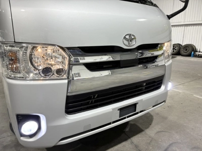 2018 Toyota Hiace =4X4= GL PACKAGE!! 6 SEATERS / FULL OPTIONS!!