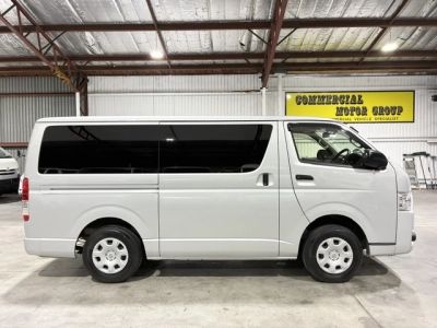2018 Toyota Hiace =4X4= GL PACKAGE!! 6 SEATERS / FULL OPTIONS!!