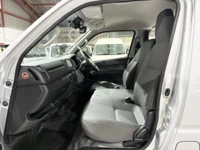 2018 Toyota Hiace =4X4= GL PACKAGE!! 6 SEATERS / FULL OPTIONS!!