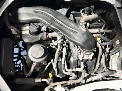 2017 Toyota Hiace 78kms Only $1000 REDUCED for Fuel Inflation 