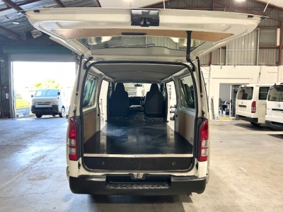 2017 Toyota Hiace 78kms Only $1000 REDUCED for Fuel Inflation 