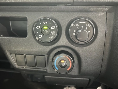 2017 Toyota Hiace 78kms Only $1000 REDUCED for Fuel Inflation 