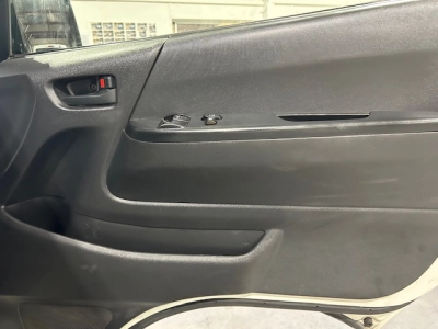 2017 Toyota Hiace 78kms Only $1000 REDUCED for Fuel Inflation 