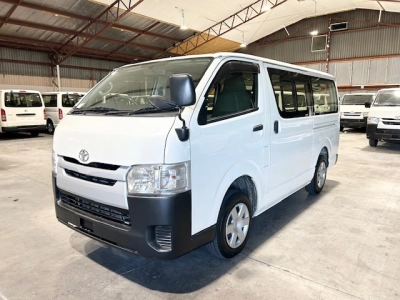 2018 Toyota Hiace = 6 Seaters = ONLY 89kms!!