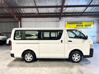 2018 Toyota Hiace = 6 Seaters = ONLY 89kms!!