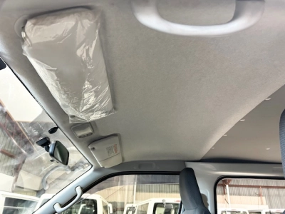 2016 Toyota Hiace 6 Seater $1000 REDUCED for Fuel Inflation