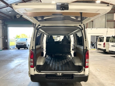 2016 Toyota Hiace 6 Seater $1000 REDUCED for Fuel Inflation