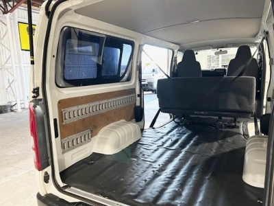 2016 Toyota Hiace 6 Seater $1000 REDUCED for Fuel Inflation