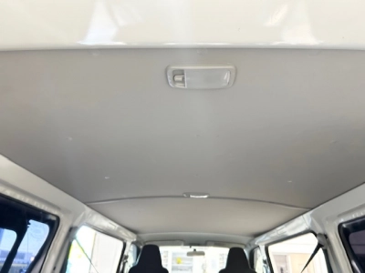 2016 Toyota Hiace 6 Seater $1000 REDUCED for Fuel Inflation