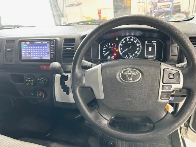 2021 Toyota Hiace ** FULL TIME 4WD ** NEW YEAR SALE