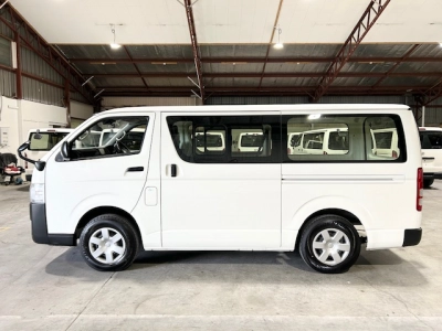 2021 Toyota Hiace ** FULL TIME 4WD ** NEW YEAR SALE