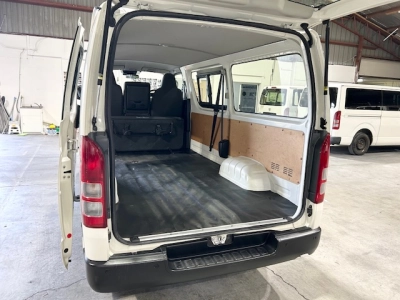 2021 Toyota Hiace ** FULL TIME 4WD ** NEW YEAR SALE