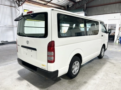 2017 Toyota Hiace =ONLY 80kms= *** $1000 DISCOUNTED for FUEL