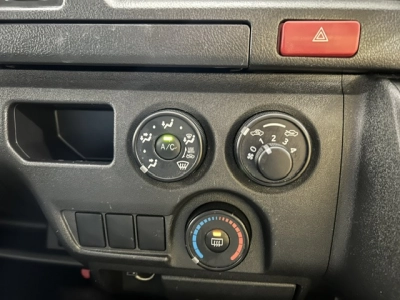 2017 Toyota Hiace =ONLY 80kms= *** $1000 DISCOUNTED for FUEL