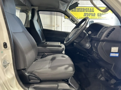 2017 Toyota Hiace =ONLY 80kms= *** $1000 DISCOUNTED for FUEL