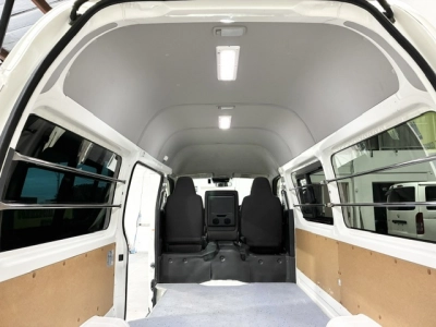 2022 Toyota Hiace RARE HIGHROOF 4X4 DIESEL!!! 