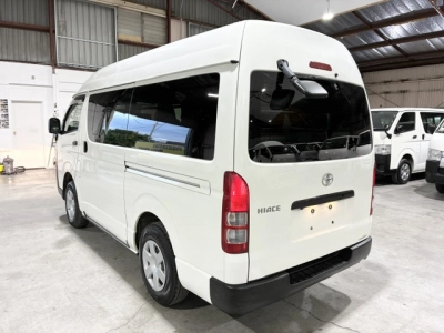 2022 Toyota Hiace RARE HIGHROOF 4X4 DIESEL!!! 