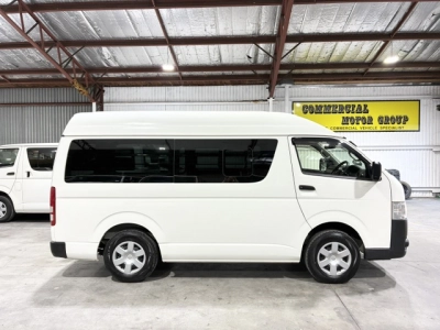 2022 Toyota Hiace RARE HIGHROOF 4X4 DIESEL!!! 