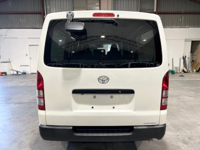2018 TOYOTA HIACE LWB ** $4000 REDUCED** 6 SEATERS !!