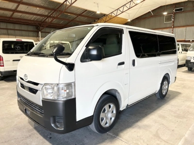 2020 Toyota Hiace 4x4 Diesel 2.8L