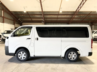 2020 Toyota Hiace 4x4 Diesel 2.8L