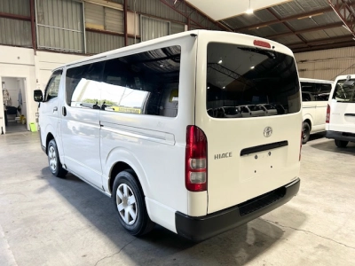 2020 Toyota Hiace 4x4 Diesel 2.8L