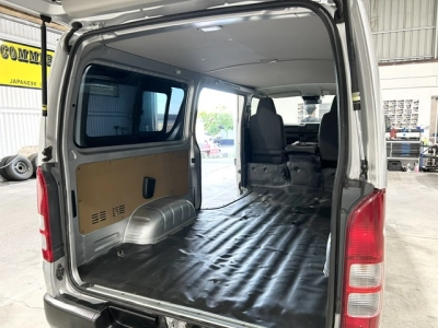 2019 Toyota Hiace =4X4= Super Low 84kms !!